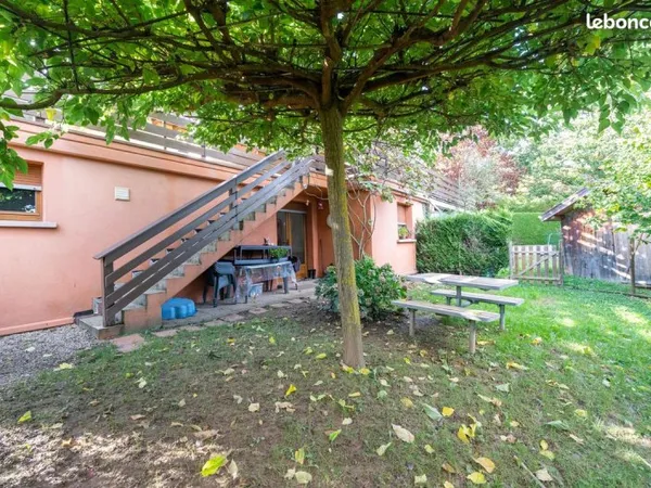 Maison 11 pièces 236 m²