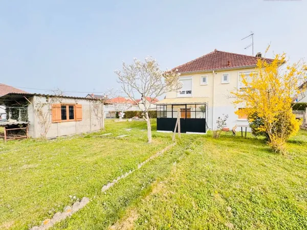 Maison 2 chambres avec jardin clos et garage