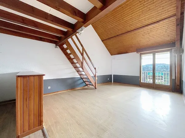Appartement à louer 540€ CC / Brive zone OUEST - Chambre mezzanine - garage - clim réversible