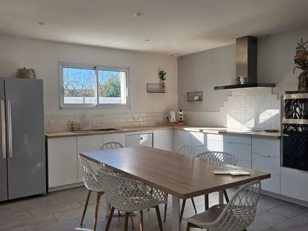Maison 137 m2  4 suites avec salle deau  Habitat inclusif