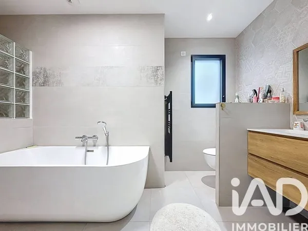 Maison 6 pièces 134 m²