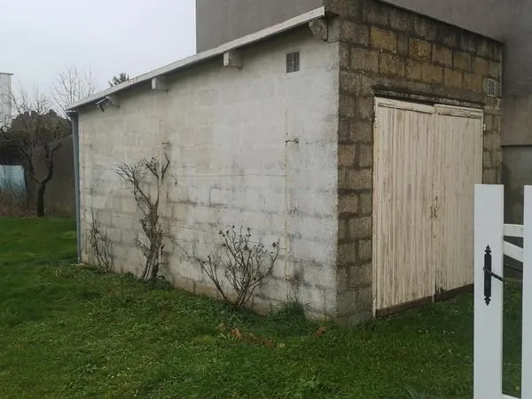 Loue garage fermé