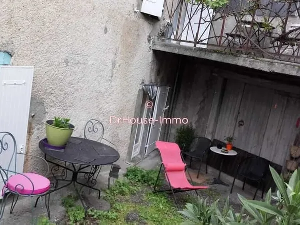 Jolie maison de village - 147 m² - 3 chambres - 2 cours extérieures