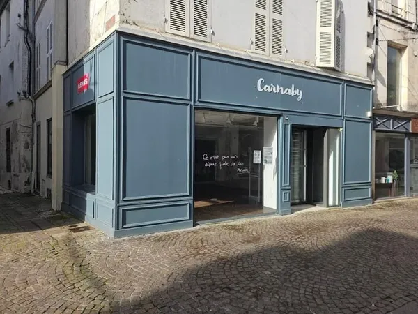 Local 98 m²