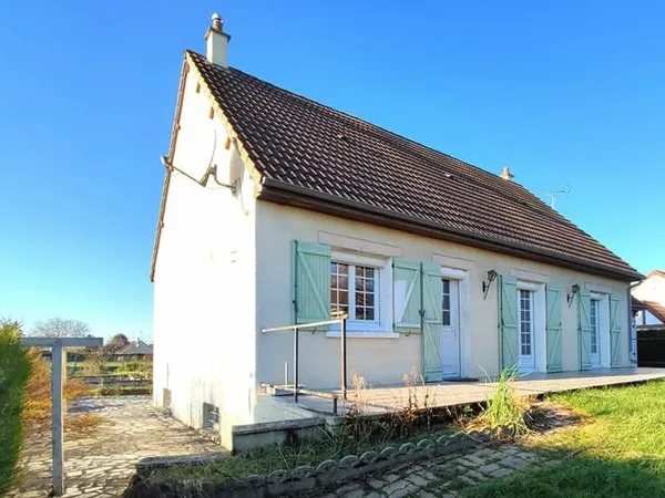 VILLEMANDEUR proche collège