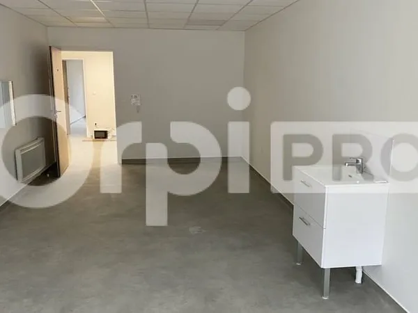 Local professionnel 26 m²