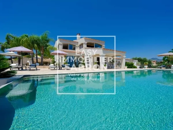 Maison 9 pièces 449 m²