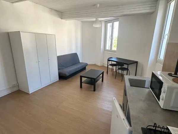 Appartement 1 pièce 25m2 Meublé Centre Auch
