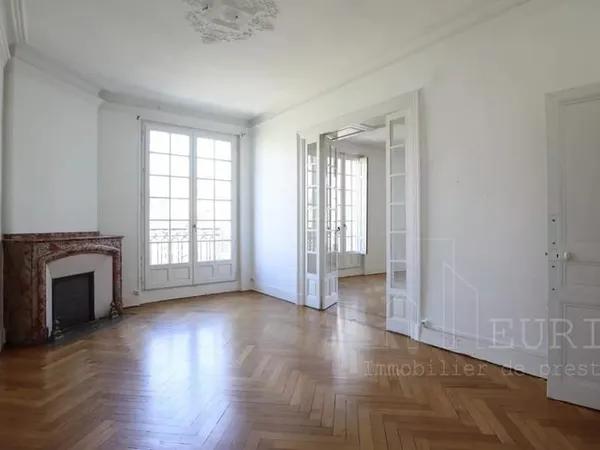 CARMES - APPARTEMENT T6 AVEC ASCENSEUR