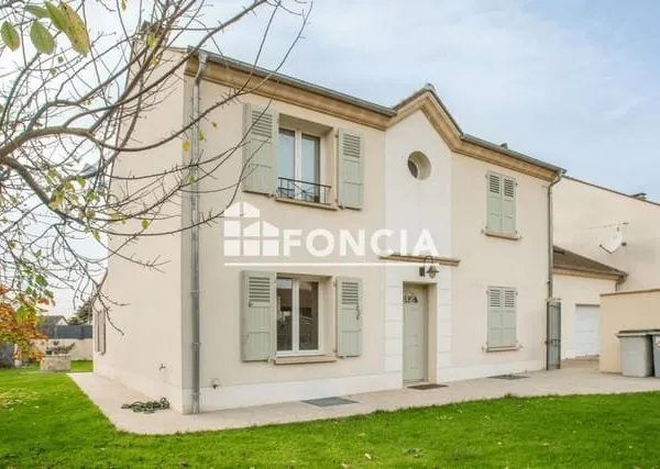 Maison familiale récente avec grand jardin à Gonesse (95500)