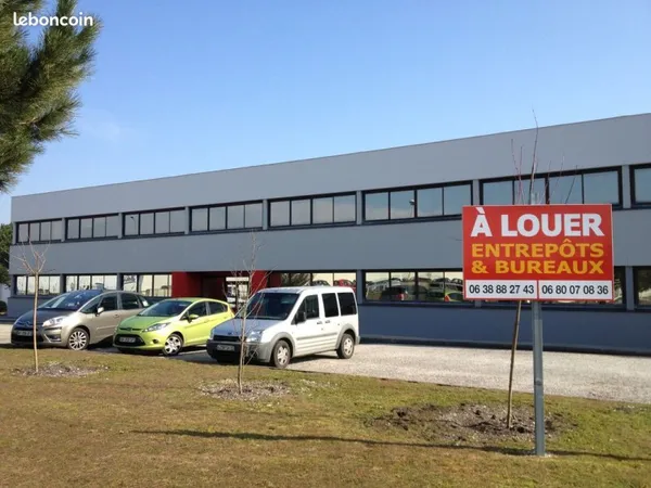 Bureau et espace de travail Vente Blanquefort 1p 118m² 915€