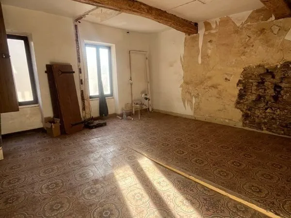 Maison de village à rénover