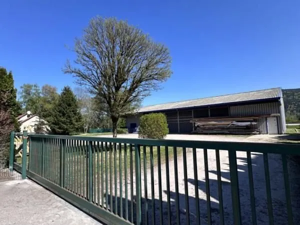 Local commercial 480 m²