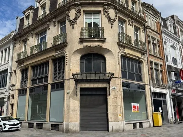 Immeuble 15 pièces 310 m²