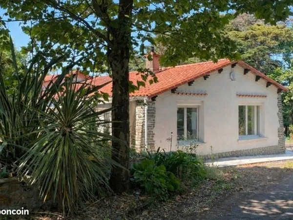 Maison coup de coeur au calme absolu - 164 m² + 9200 m² de terrain - Olonne-sur-Mer