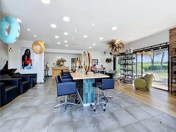 Local commercial 109 m²