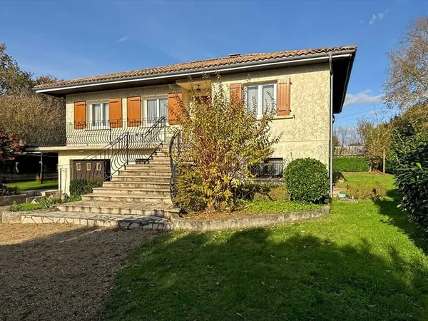 Maison Verac 5 pièce(s) 132 m2