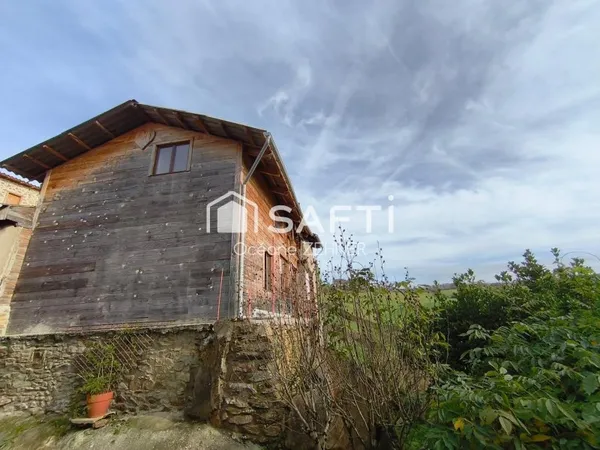 Charmante maison individuelle en pierre - 75 m² - Environnement calme et verdoyant