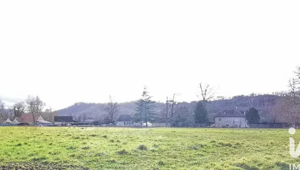 Terrain 8870 m²