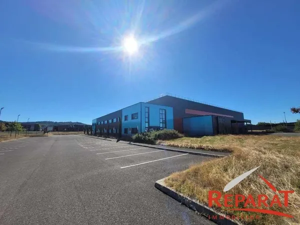 A VENDRE - BATIMENT INDUSTRIEL