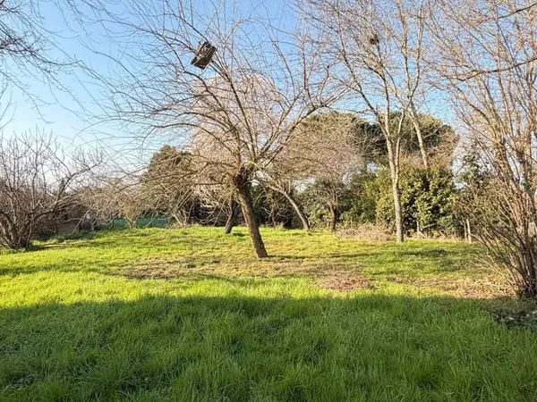 Terrain diffus de 637 m² constructible