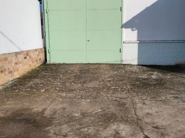 Location hangar