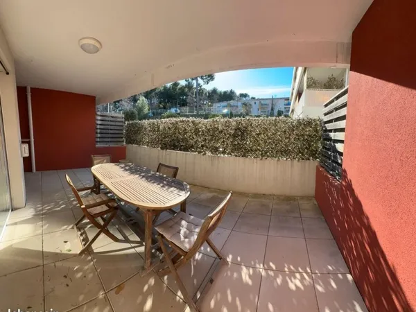 Résidence sécurisée T3 terrasse