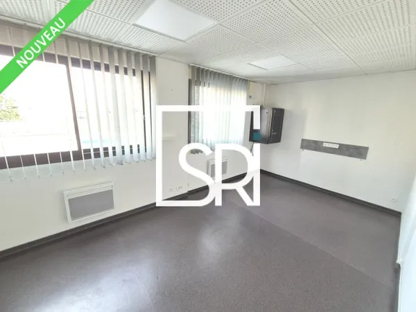 Local professionnel 260 m²