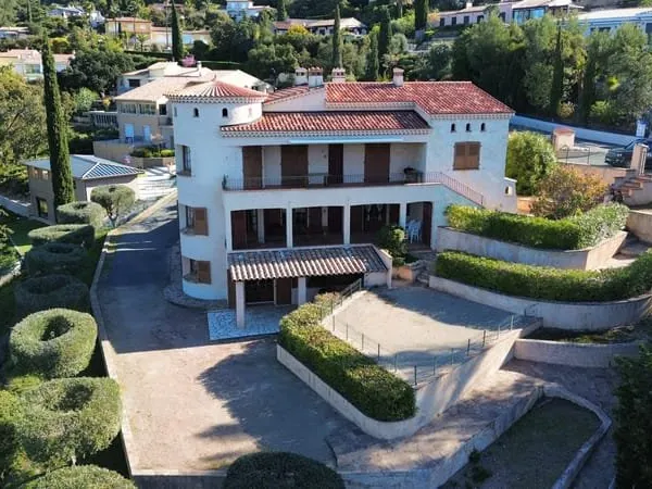 Villa - La Tour -Vue Mer Agay