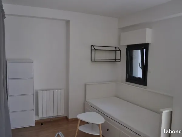 Studio meublé chez l'habitant
