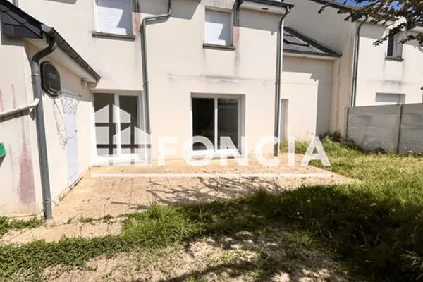 Maison Location Sablé-sur-Sarthe 6p 118m² 900€