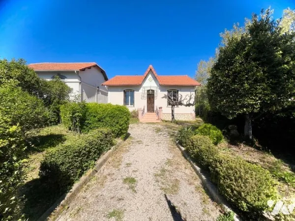Vends villa - 80.18m² - 5 pièces, 3 chambres - Marseille 13e Arrondissement 13013
