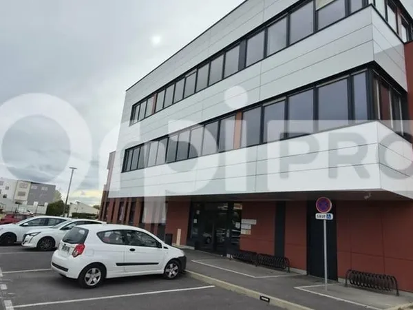 Bureaux 200 m²