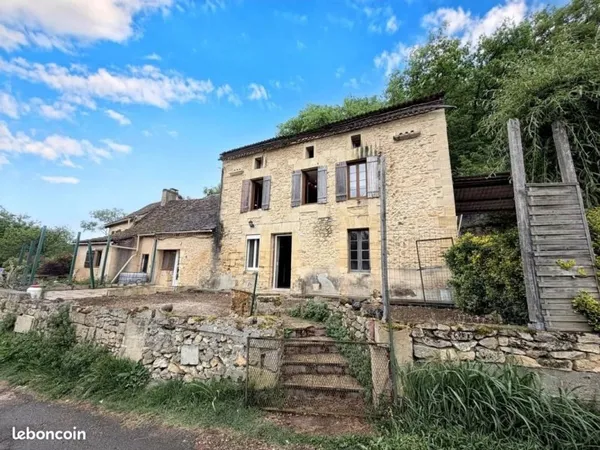 Maison 9 pièces 147 m²