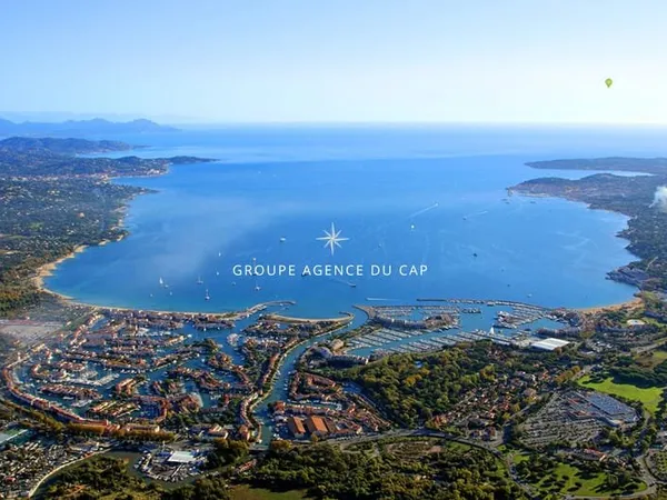 A VENDRE HOTEL RESTAURANT VUE MER PROXIMITE GOLFE DE SAINT TROPEZ DOSSIER COMPLET SUR DEMANDE