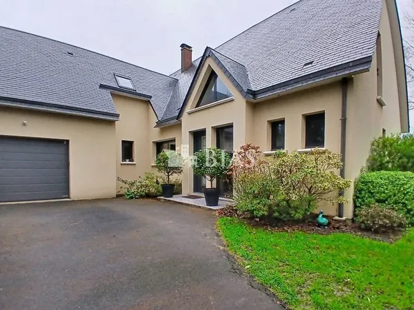 Maison 7 pièces 197 m²