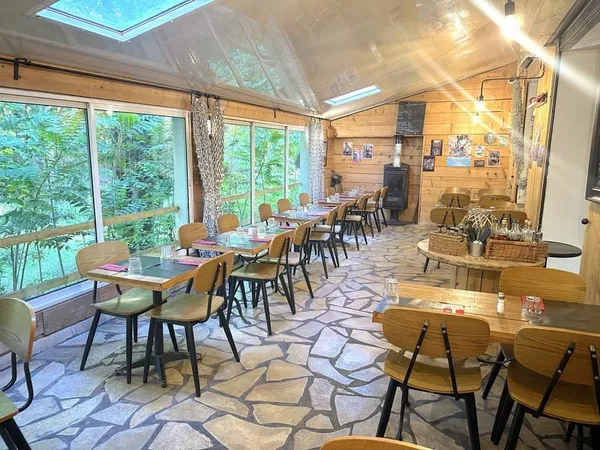 COUP DE FUSIL POUR CE RESTAURANT DE 100 M2 13011