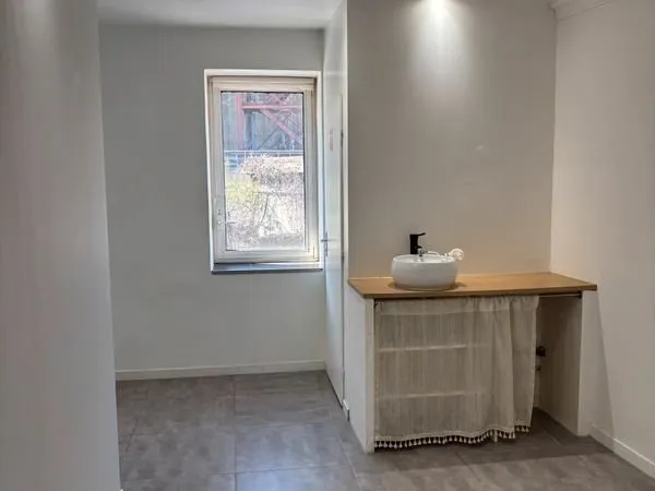 Local / Bureau 13 m² - La Valentine