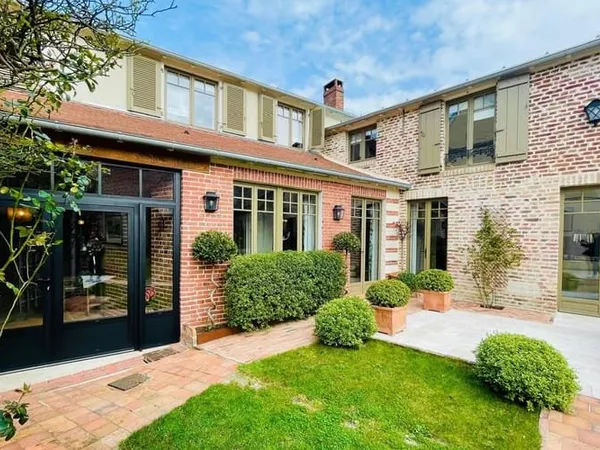 Maison 5 pièces 176 m²
