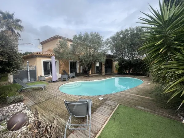 Maison 7 pièces 180 m²