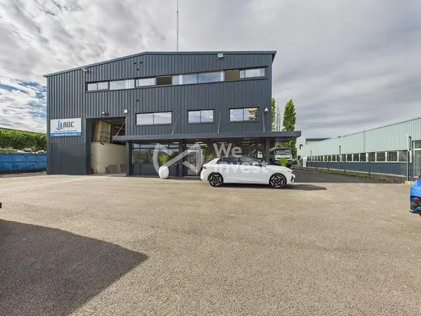 Local 1468 m²