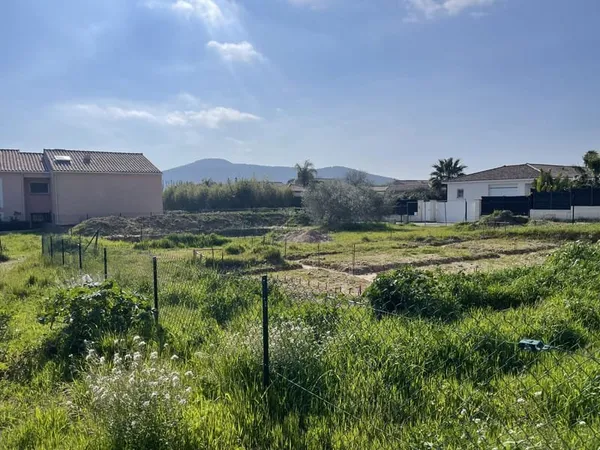 TERRAIN A BATIR
