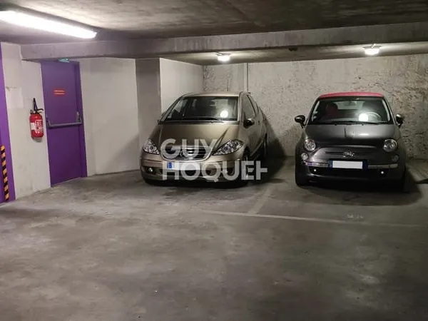 Parking / box Toulouse 11 m2