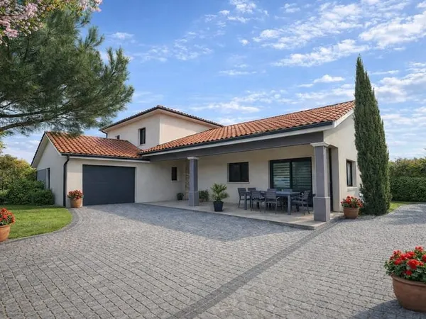 MAISON FAMILIALE CONTEMPORAINE AVEC DE BEAUX VOLUMES