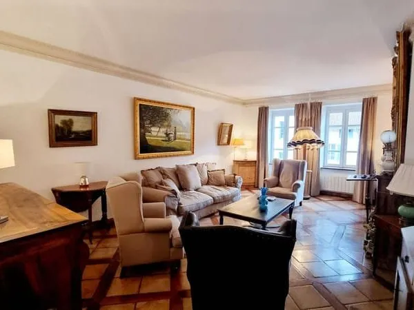 Duplex 6 pièces 198 m²