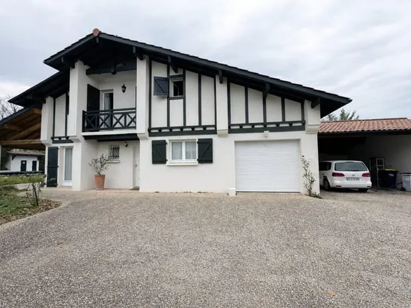 Maison Vente Ustaritz 6p 171m² 653000€
