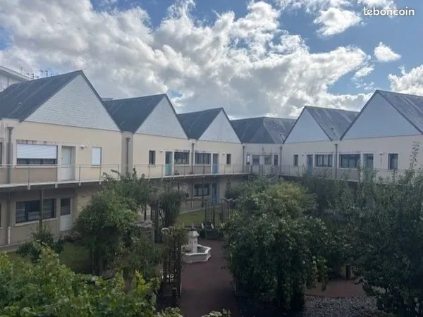 Studio 1 pièce 40 m²