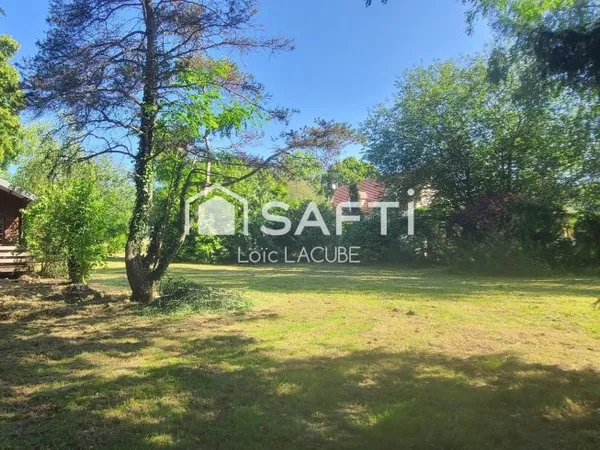 Terrain à bâtir de 1900 m2 VIABILISÉ