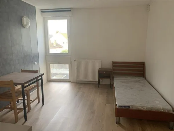 LONGWY-BAS : Studio meublé