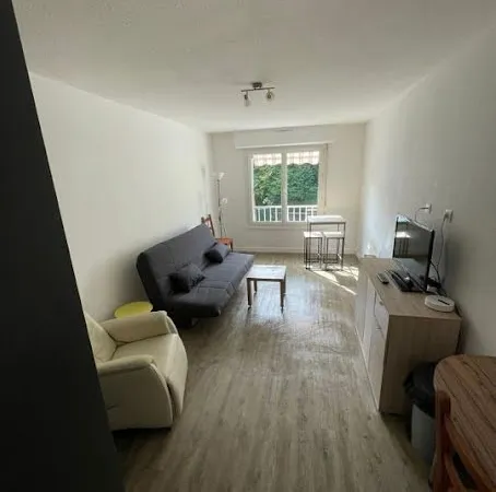 Studio 1 pièce 23 m²